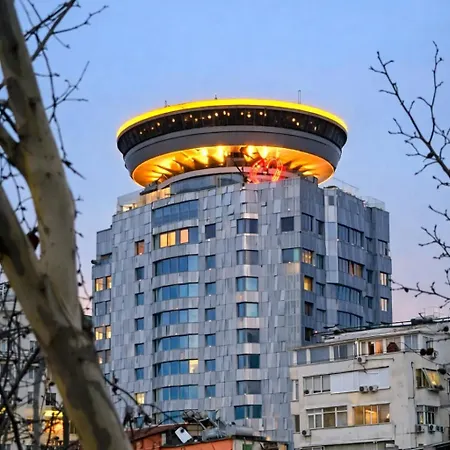 Urban Nest Тирана